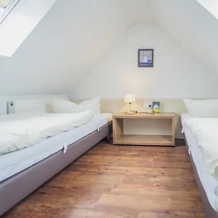 Ferienhaeuser - Urlaub Mit Haustier In Ostfriesland * غريتسيل